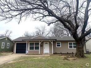 Building Photo - 1018 Harris Dr
