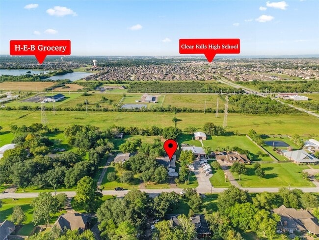 Building Photo - 5425 Jeffrey St