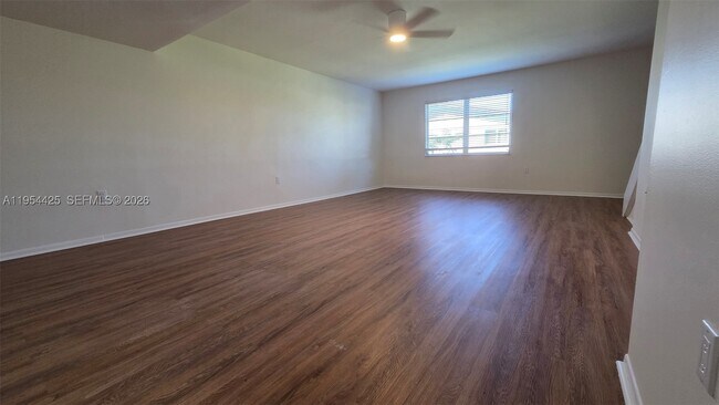 Building Photo - 180 Cypress E230