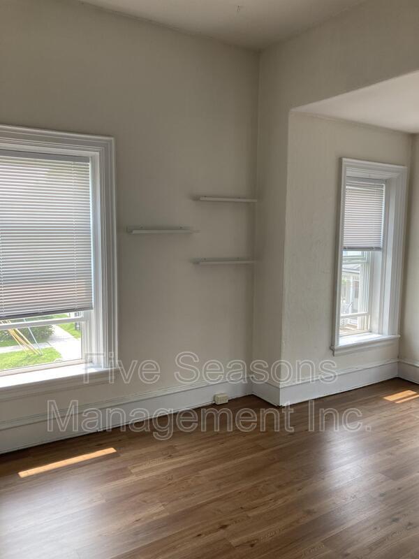 Building Photo - 4 Loomis St