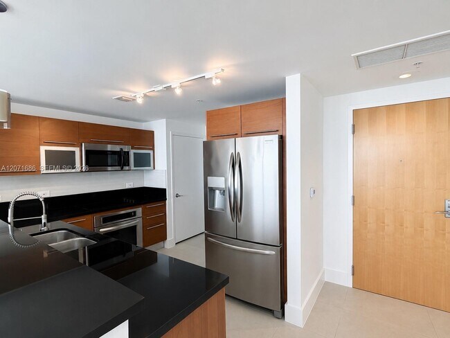 Building Photo - 244 Biscayne Blvd