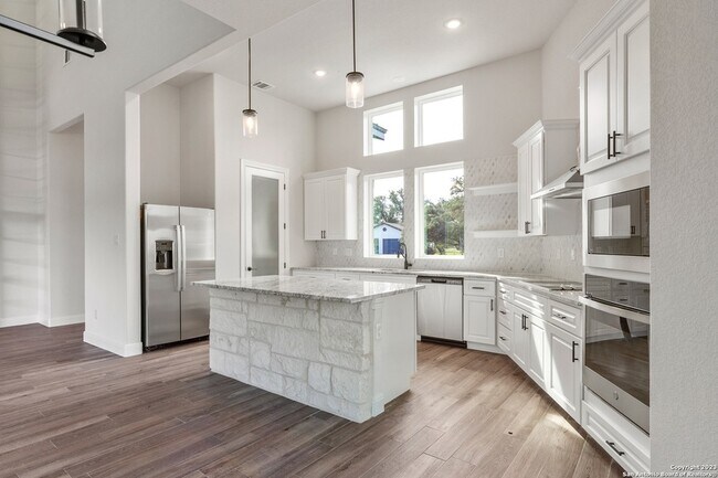 Building Photo - 118 Cap Rock Dr