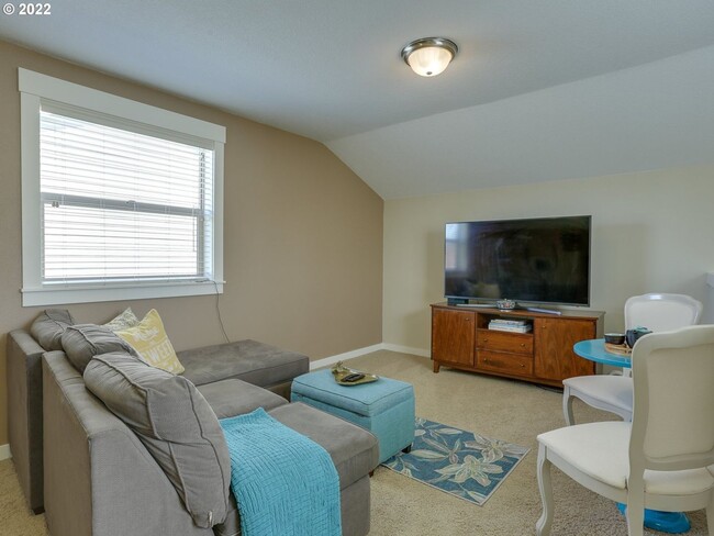 Building Photo - 11464 SW 96th Ave