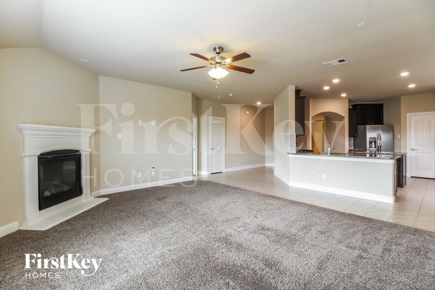 Building Photo - 4325 Bayport Dr