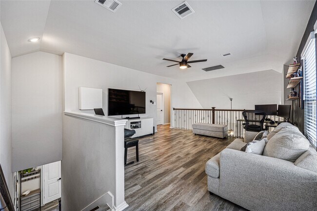 Building Photo - 20323 Rainflower Bay Ln