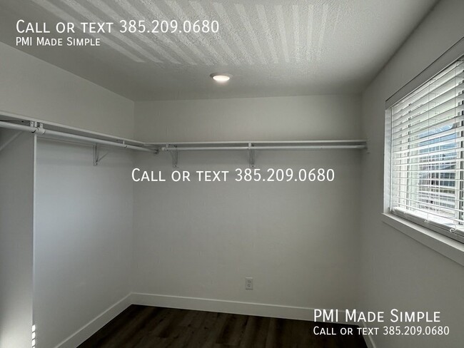 Building Photo - 258 1200 W