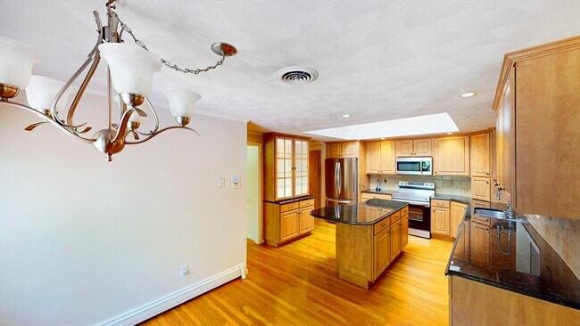 Building Photo - 22 Starview Dr