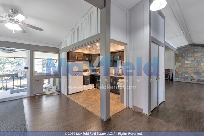 Building Photo - Gated Murray Community - 2 BD 2 BA