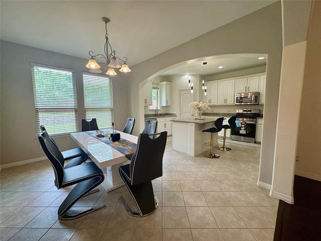 Building Photo - 9304 Moon River Dr