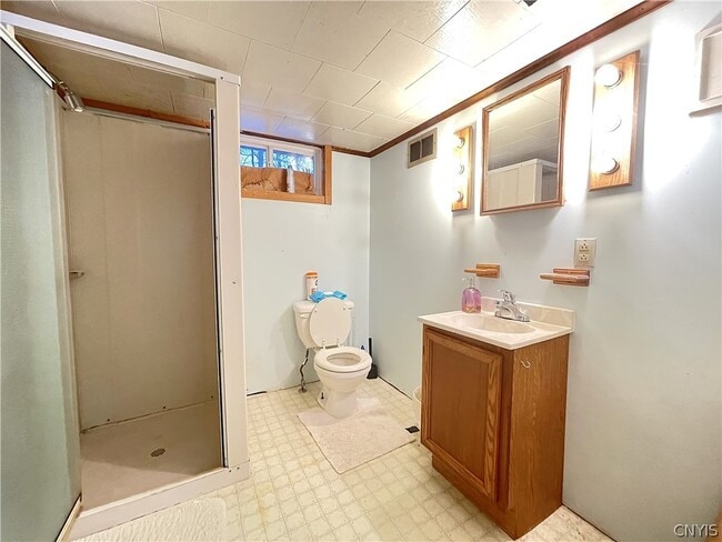 Building Photo - 121 Wadsworth Rd