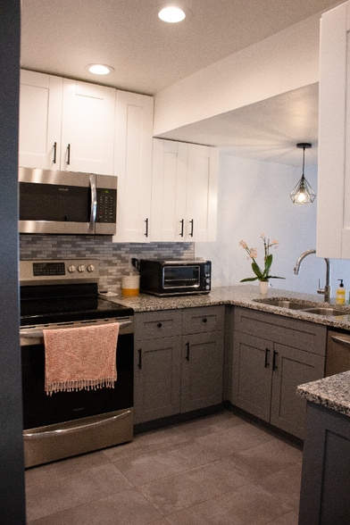 Building Photo - 4213 Fairway Run