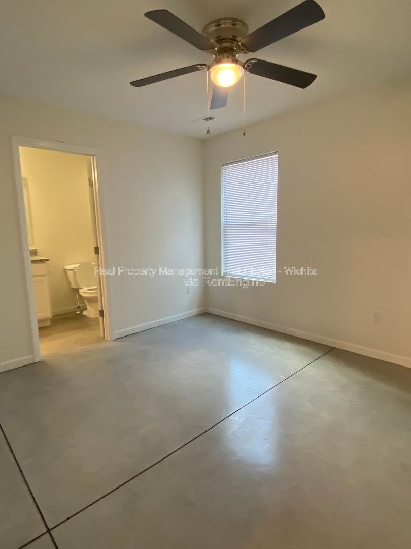 Building Photo - 1514 N Madison Ave