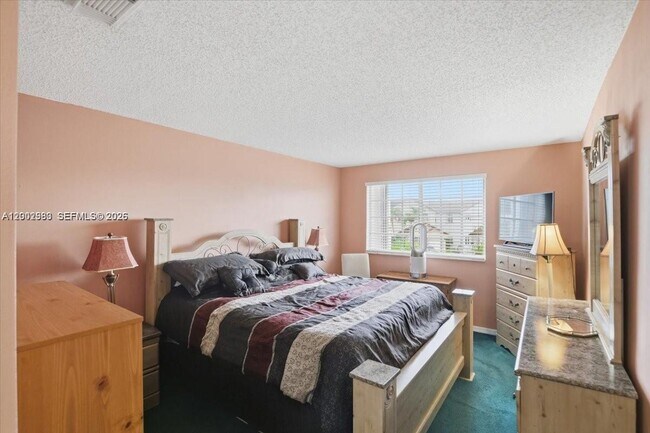 Building Photo - 13741 SW 160th Terrace