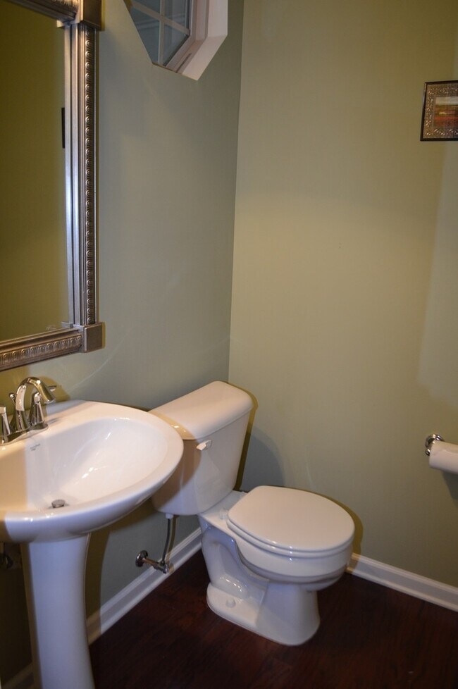 Building Photo - 532 Panorama Park Pl., Cary, NC - Bev Robe...