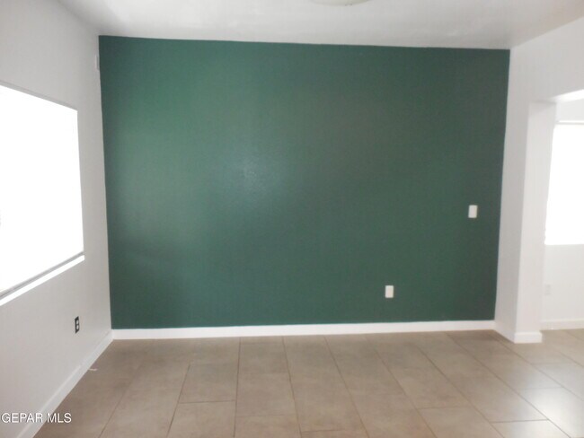 Building Photo - 12125 Mesquite River Dr