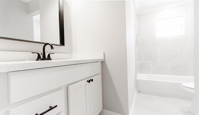 Building Photo - 3402 Pecan Grove Dr