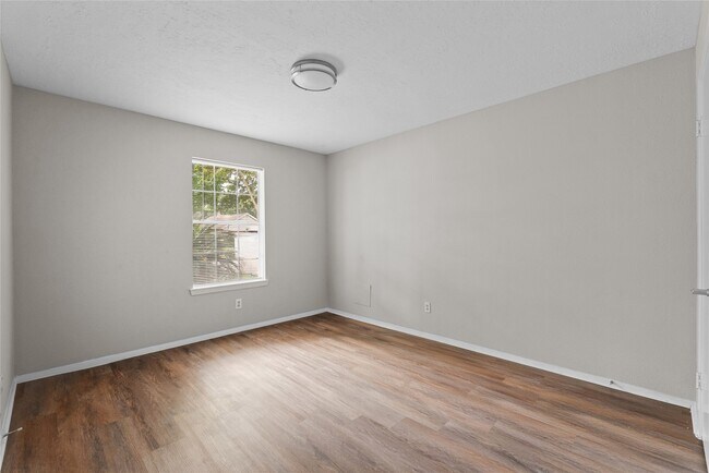 Building Photo - 2819 Sugar Wood Dr