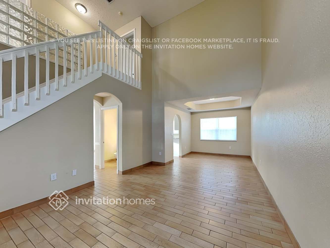 Building Photo - 414 Lakeside Cir