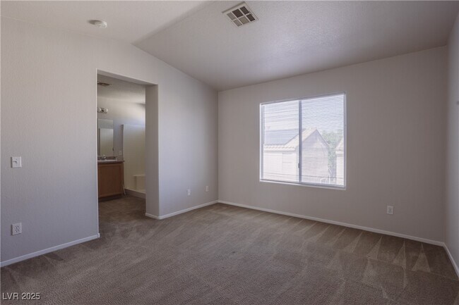 Building Photo - 7920 Hornbeam Ct