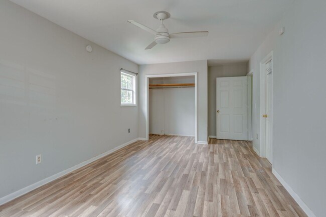 Building Photo - Charming 4BR/2BA Home in South Nashville –...