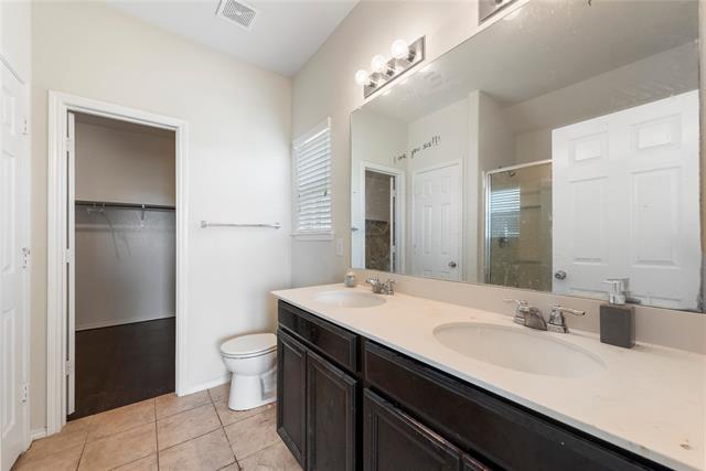 Building Photo - 2239 Heaton St