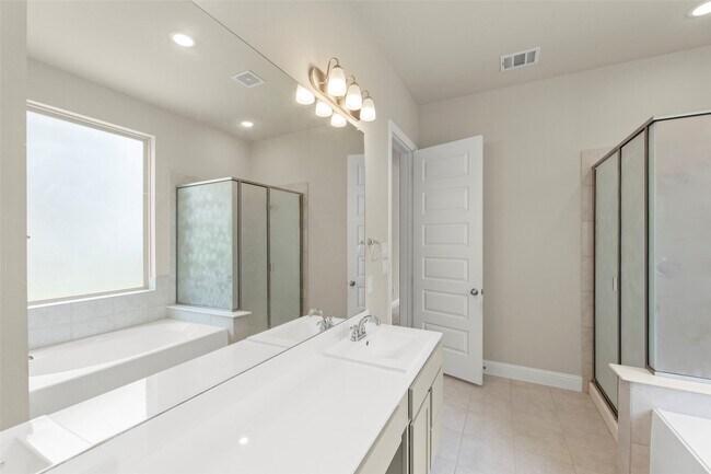 Building Photo - 6322 Cambrai Wood Ln