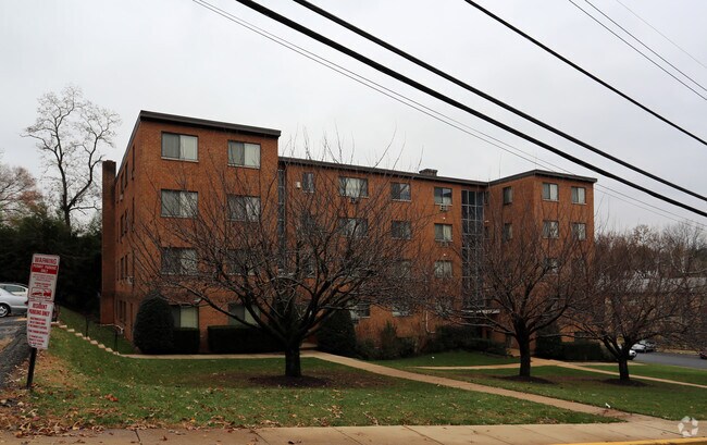 Building Photo - Arcadian House
