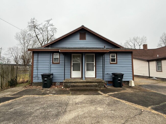 Building Photo - 1006 N 12th St