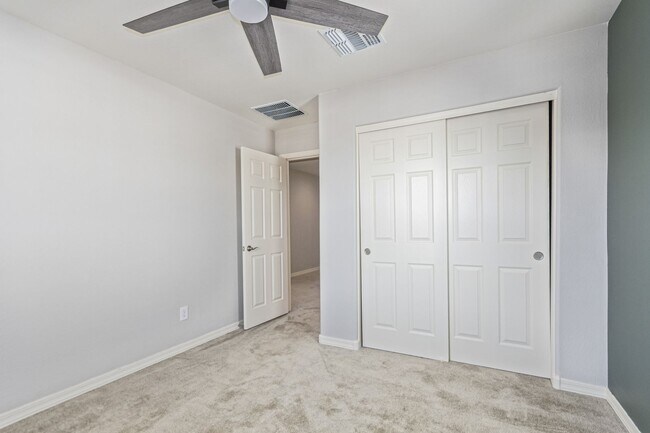 Building Photo - Spacious, Stylish, and Ready for You!