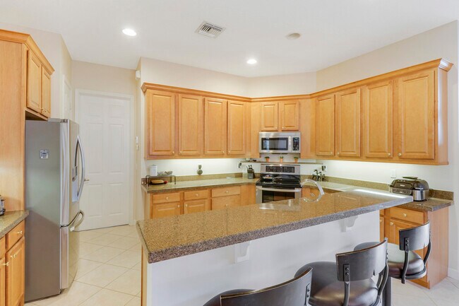 Building Photo - 7112 Maidstone Dr