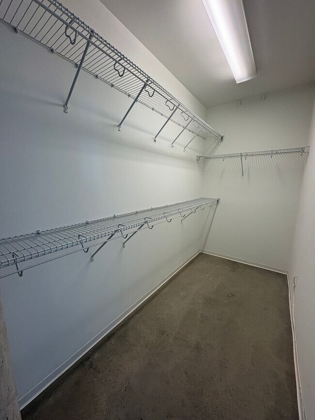 Building Photo - Oversized Loft With Downtown Views