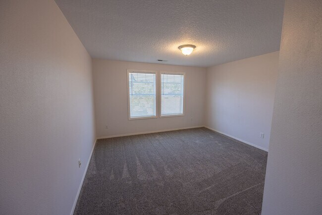 Building Photo - Home for rent in fast growing Ridgefield, WA - 4 bedr + Bonus Room