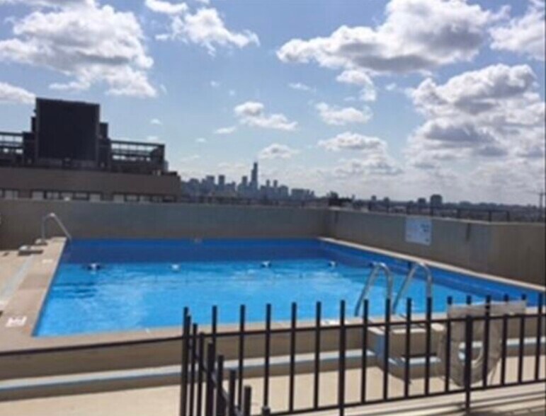 Building Photo - 2728 N Hampden Ct