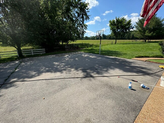 Building Photo - For Lease - 4 Bed, 3.5 Bath, 3250 sqft Home in Mt. Juliet (Gladeville)