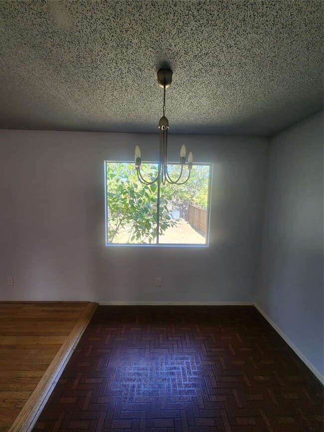 Building Photo - 2810 Dillion Hill Dr