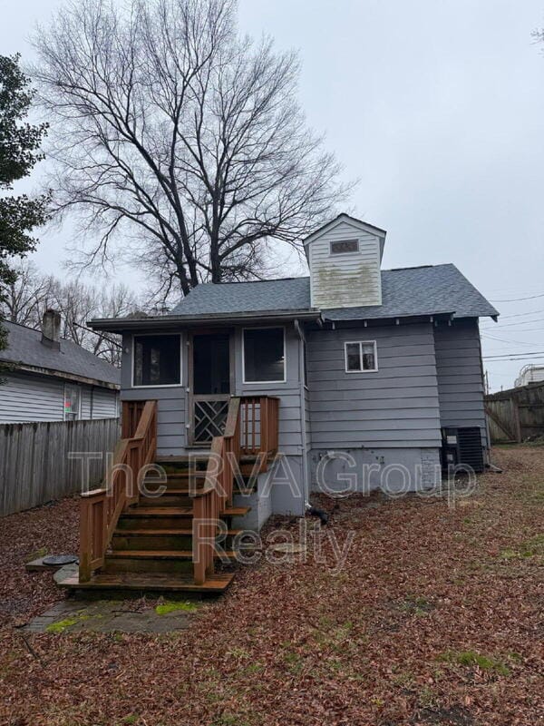 Building Photo - 2517 Haden Ave