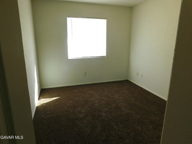 Building Photo - 8312 Tamarack Ave