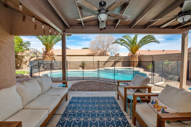 Building Photo - Pool home for rent June 1, 2025