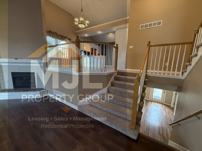 Building Photo - Beautiful 4 Bedroom / 3 Bath Home in Olathe