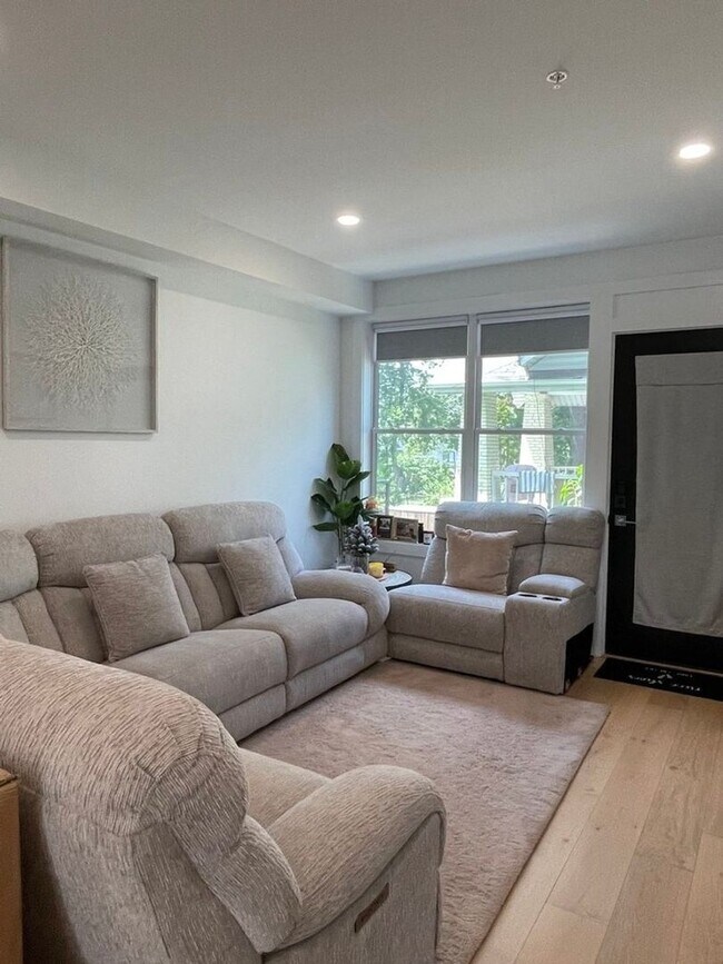 Building Photo - Charming 2BR House in Washington, DC