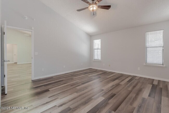 Building Photo - 3331 Ashridge Dr