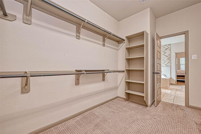 Building Photo - 127 Teralyn Grv Lp