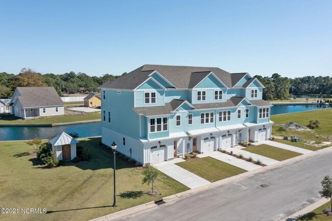 Building Photo - 332 Gannet Pl