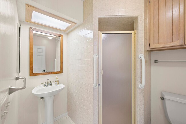 Building Photo - Ocean View La Jolla Home | 3BR + 3BA | Patio, Balcony & 2-Car Garage