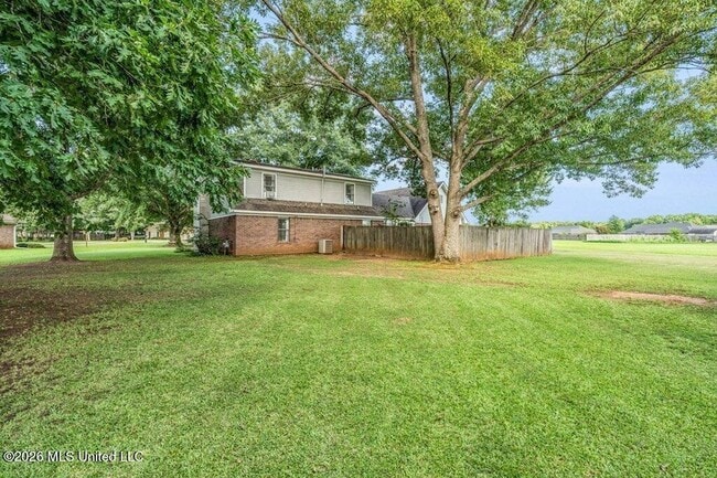 Building Photo - 108 Countryside Ln