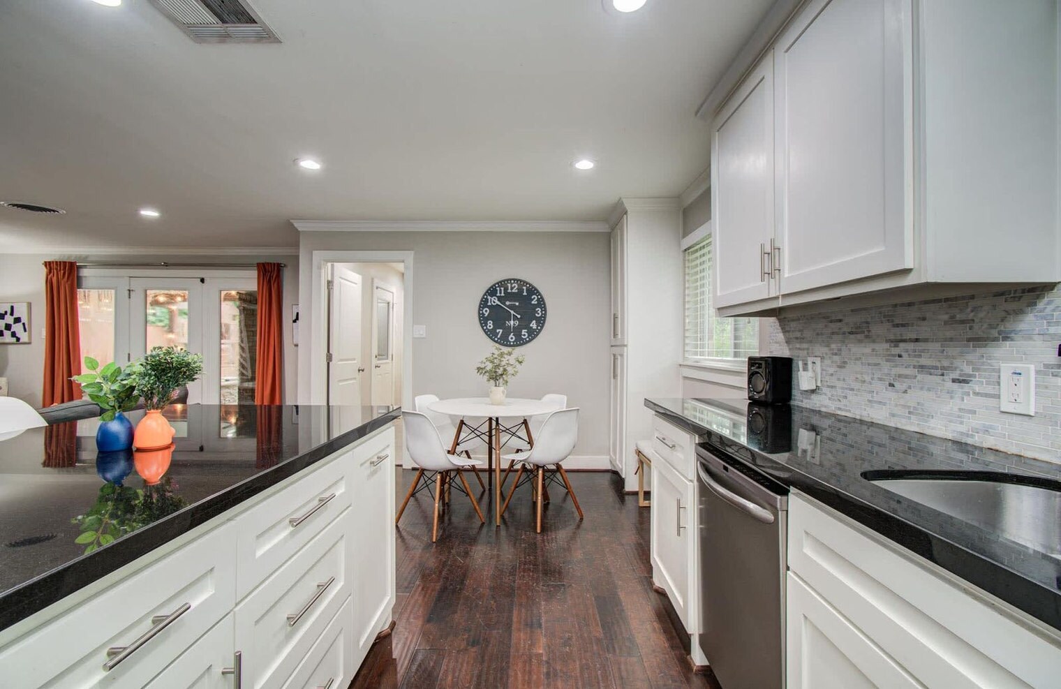 Building Photo - 4749 Benning Dr