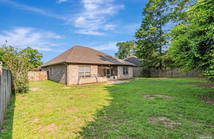 Building Photo - 5811 Rustic Ridge Cir