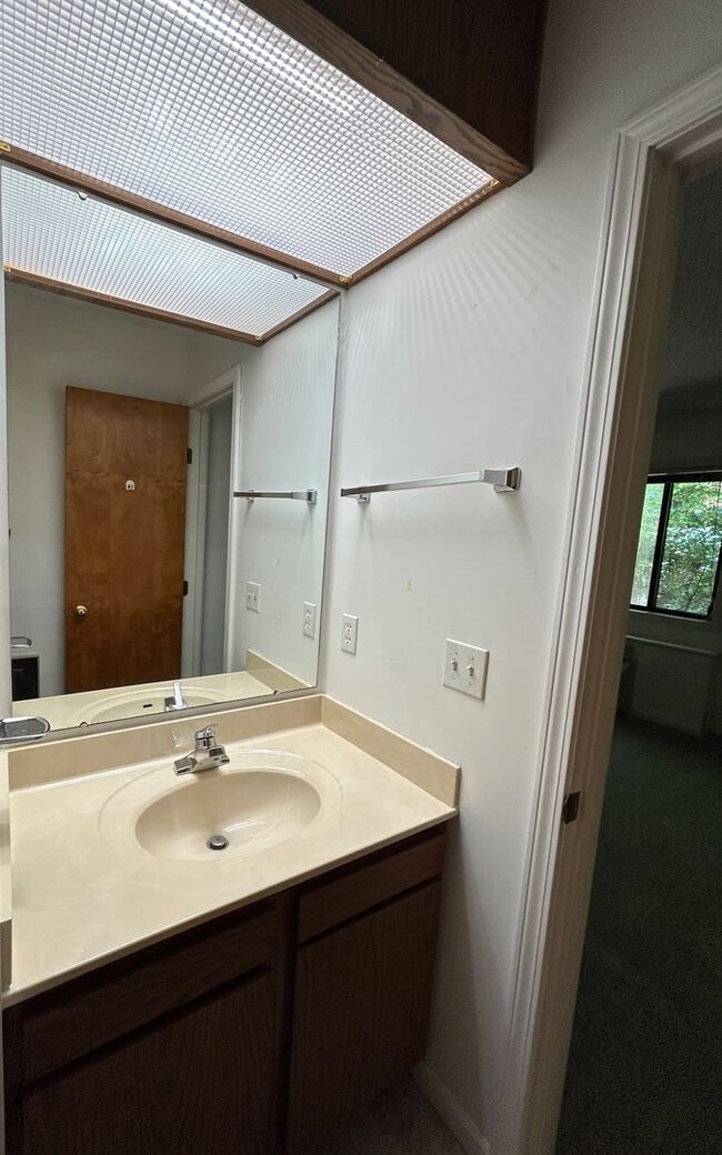 Building Photo - Black Mountain - Single Level Two Bedroom ...