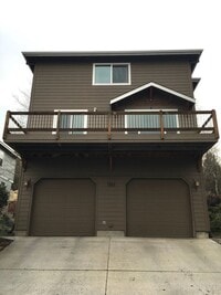 Building Photo - 1761