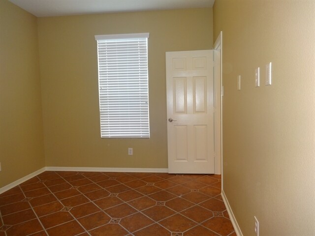 Building Photo - 2302 Turnbury Elm Ct